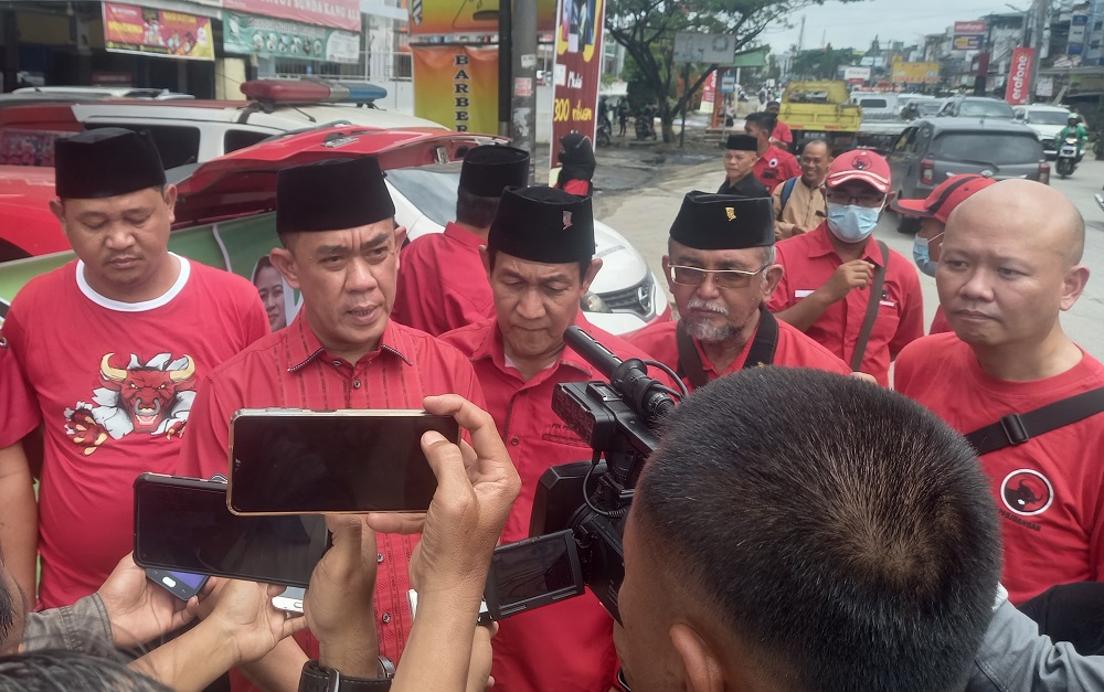 Pdi Perjuangan Palembang Bagikan 2500 Nasi Bungkus Sumsel Satu