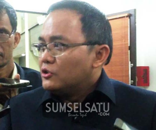 Bio dan El Haji Masih Gantung