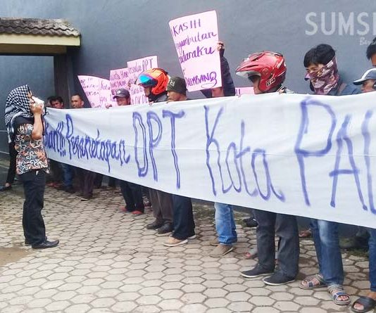 Desak Panwaslu Melaporkan KPU Palembang ke DKPP