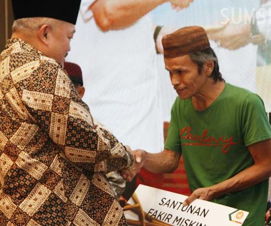 Gubernur Berzakat, Berikan Teladan Kepada Pejabat