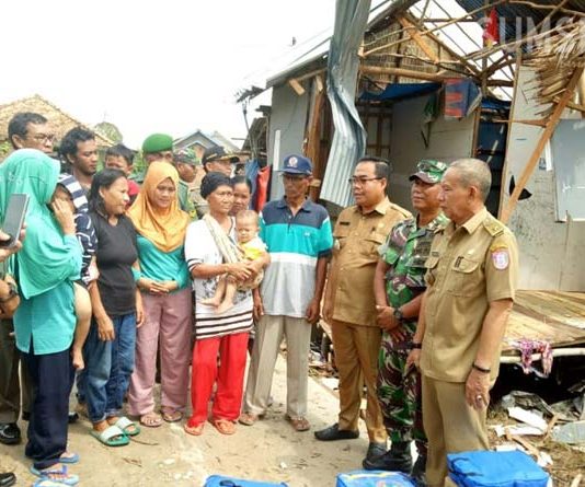 Danramil 430-03/Mariana Bantu Korban Angin Puting Beliung