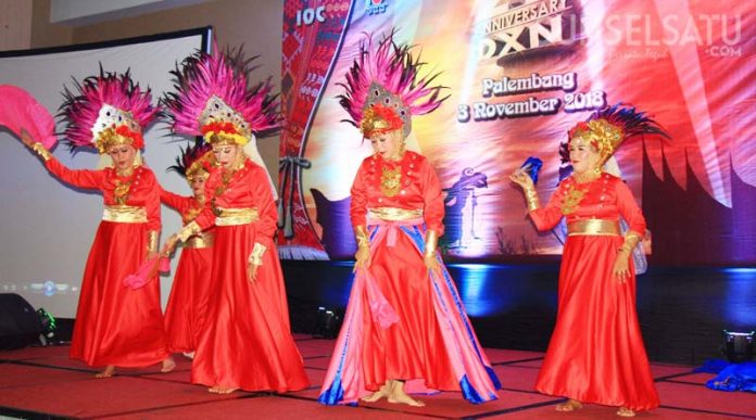 DXN