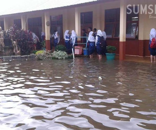 Kebanjiran, Sekolah di Palembang Boleh Diliburkan