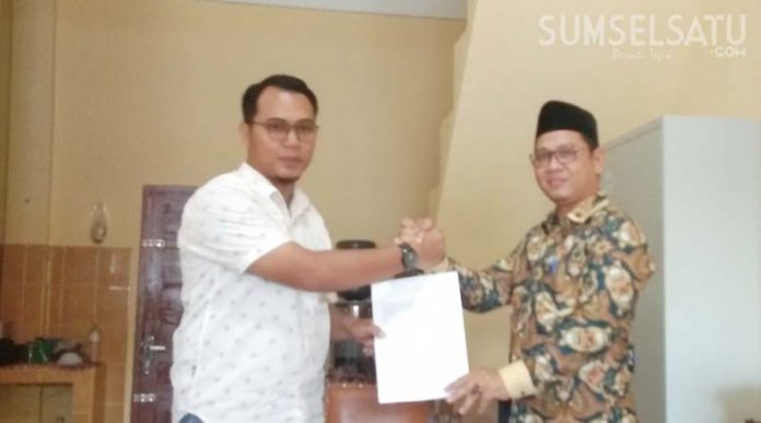 Fikri-mundur