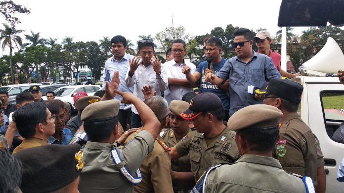 unjukrasa sekolah gratis
