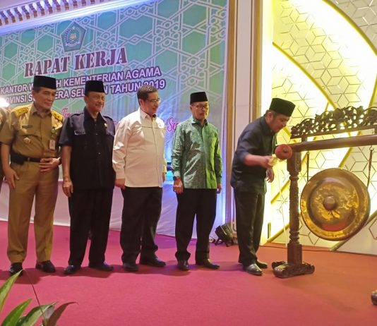 Pegawai Kemenag Diharapkan Tingkatkan Kualitas Layanan Publik