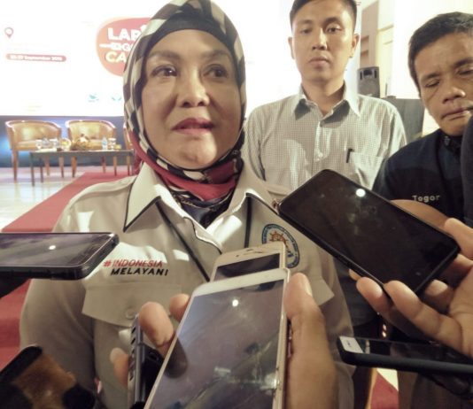 Keluhkan Pelayanan Publik?. LAPOR Saja!