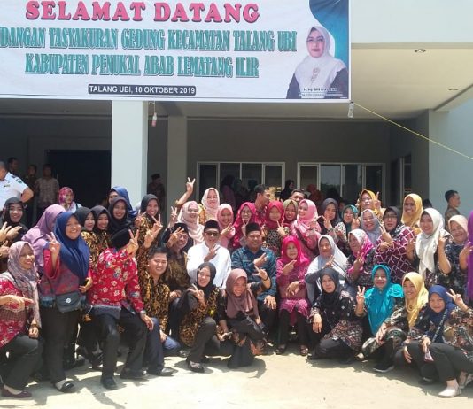 Bupati Minta Pegawai Kecamatan Layani Warga Dengan Baik