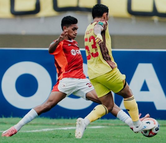 Tersungkur di Kandang Sendiri