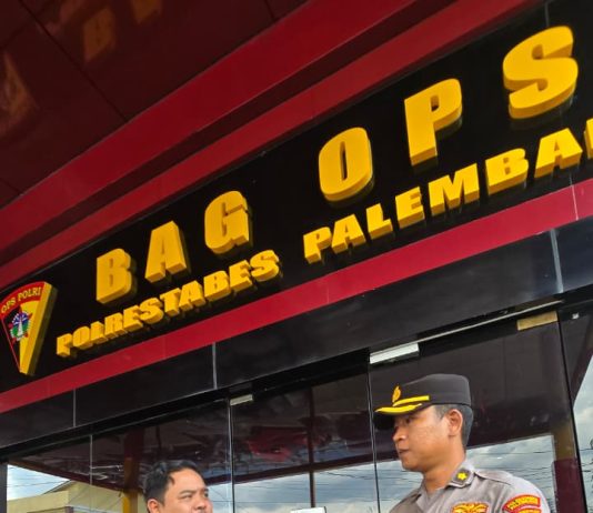 Duel Sengit Sumsel United-Sriwijaya FC Tanpa Penonton