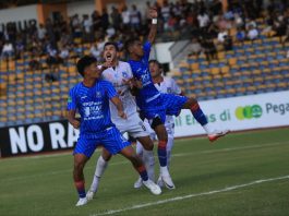 Sapu Bersih Laga Kandang