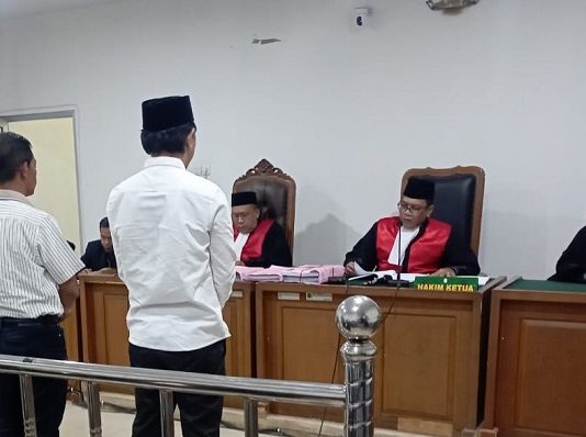 Jadi Penghalang Keadilan, Oknum Pengacara & Terpidana Korupsi Dihukum 3 Tahun Penjara