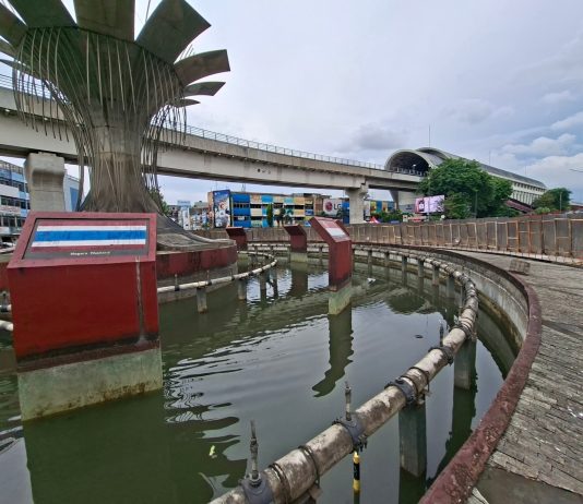 Wajah Baru Bundaran Air Mancur Masjid Agung Palembang