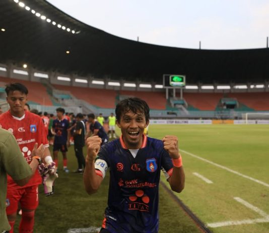 Laga Pertama Tanpa Kurninawan Karman