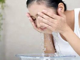 Sensasi Relaksasi Air Hangat Untuk Kulit Wajah