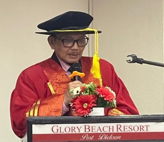 Prof Yuspar Dikukuhkan Sebagai Guru Besar Ilmu Hukum AIU Malaysia