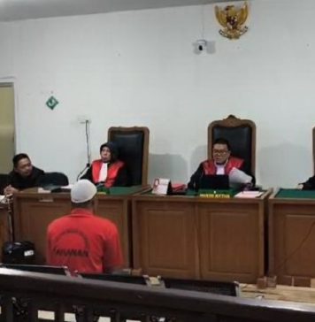 PUTUSAN----Majelis Hakim PN Palembang menggelar persidangan perkara Dedi Wanto dengan agenda pembacaan putusan, di ruang sidang PN Palembang, Rabu (10/6/2026). (FOTO: SS1/IST/HMN)