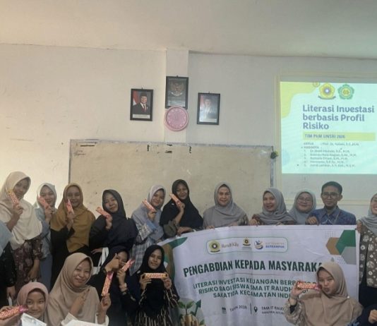Bantu Siswa Pahami Risiko Finansial, Tim FE Unsri Gelar Edukasi Literasi Investasi di SMA IT Raudhatul Ulum Sakatiga