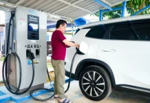 Mobil Listrik di Sumsel Melonjak Dua Kali Lipat, PLN Resmikan SPKLU Center Pertama di Palembang